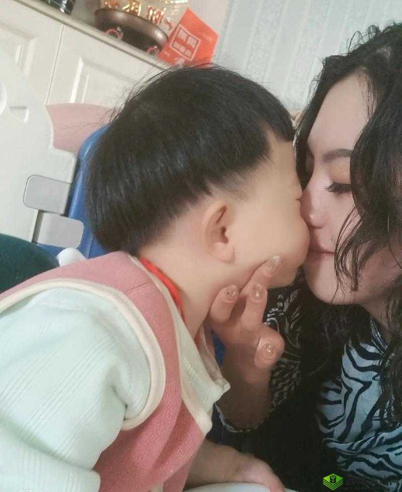 妈妈女儿齐上阵:共赴温馨之旅