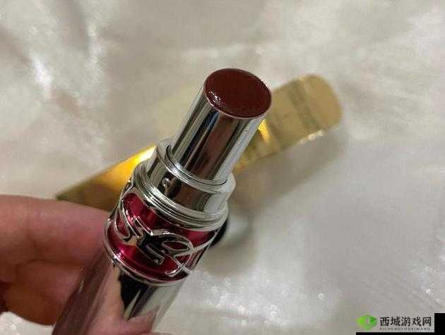 YSL 口红水蜜桃色号 60601:夏日必备的甜美唇色