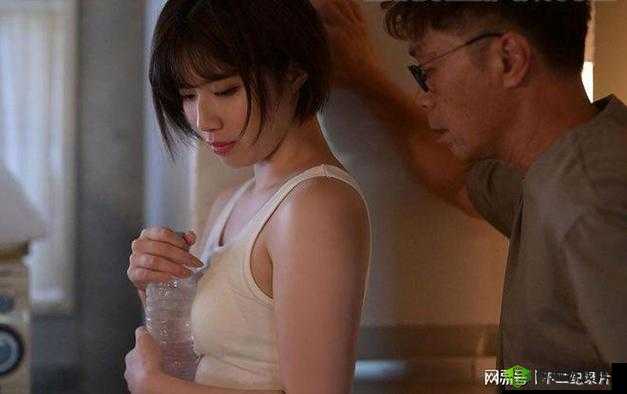 都市校园人妻另类视频：独特视角下的别样故事